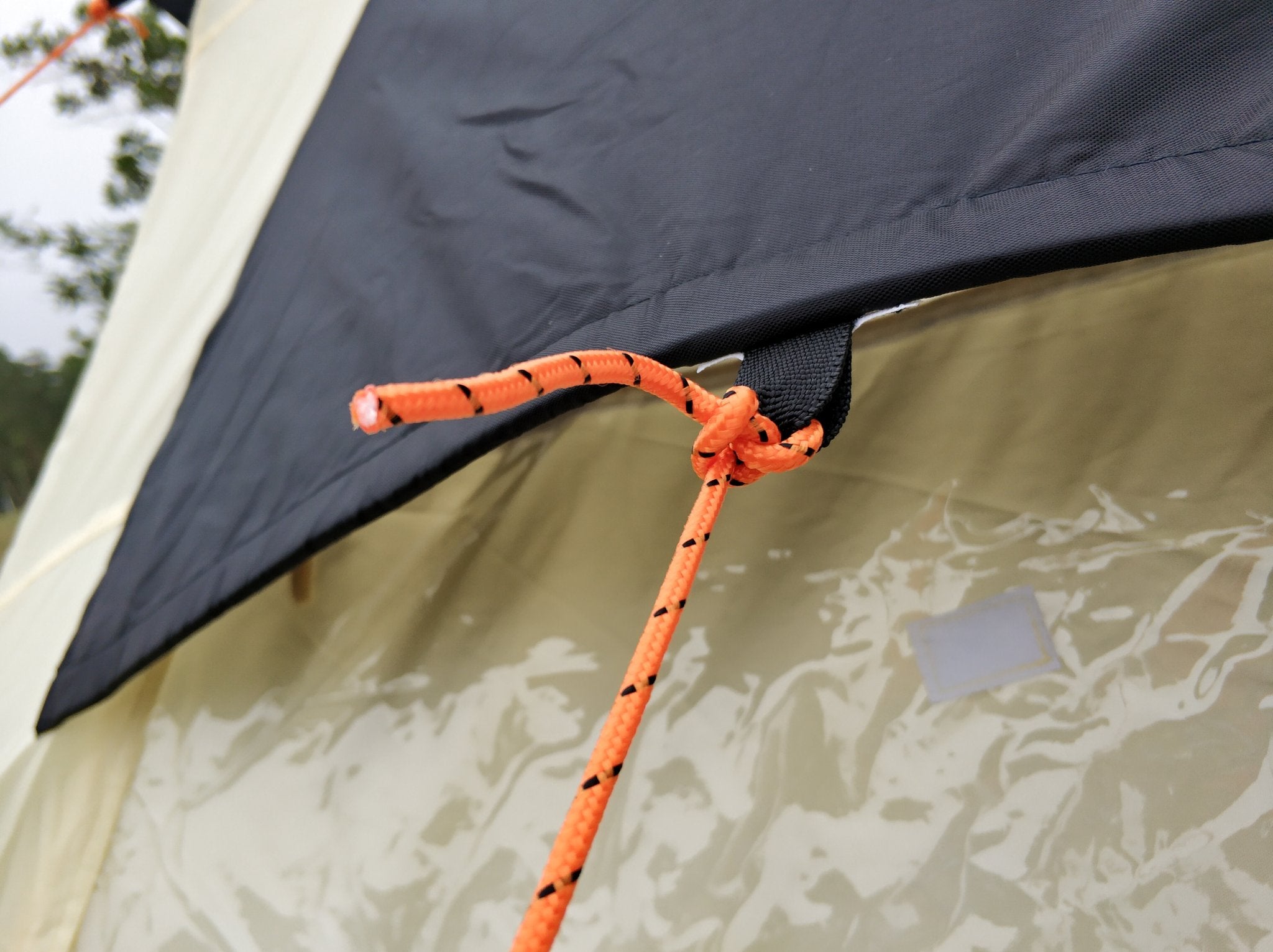 12 Person Tipi Tent tunnel tent with pyramid living area and canopy with Zipped in Groundsheet