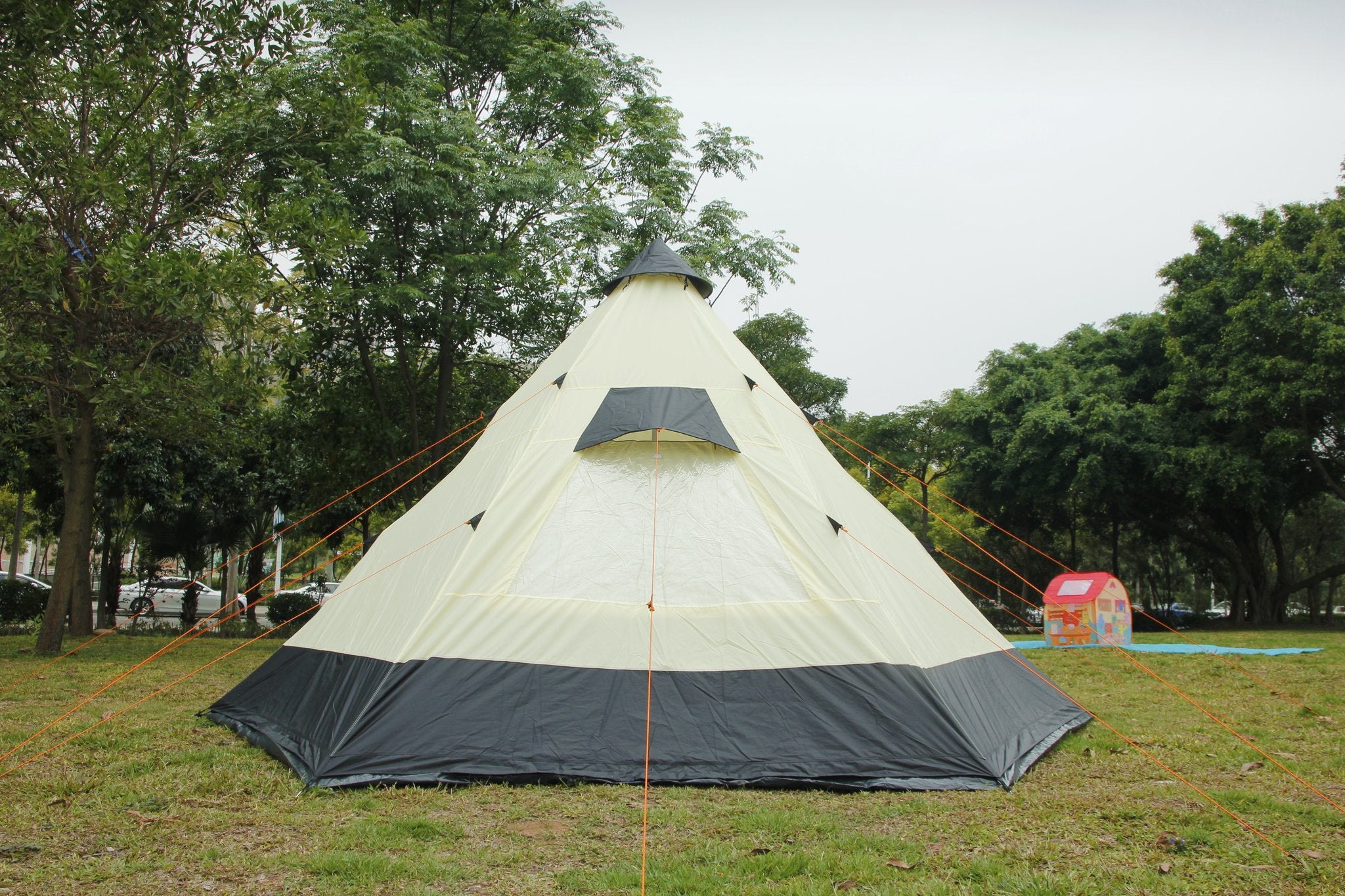 12 Person Tipi Tent tunnel tent with pyramid living area and canopy with Zipped in Groundsheet