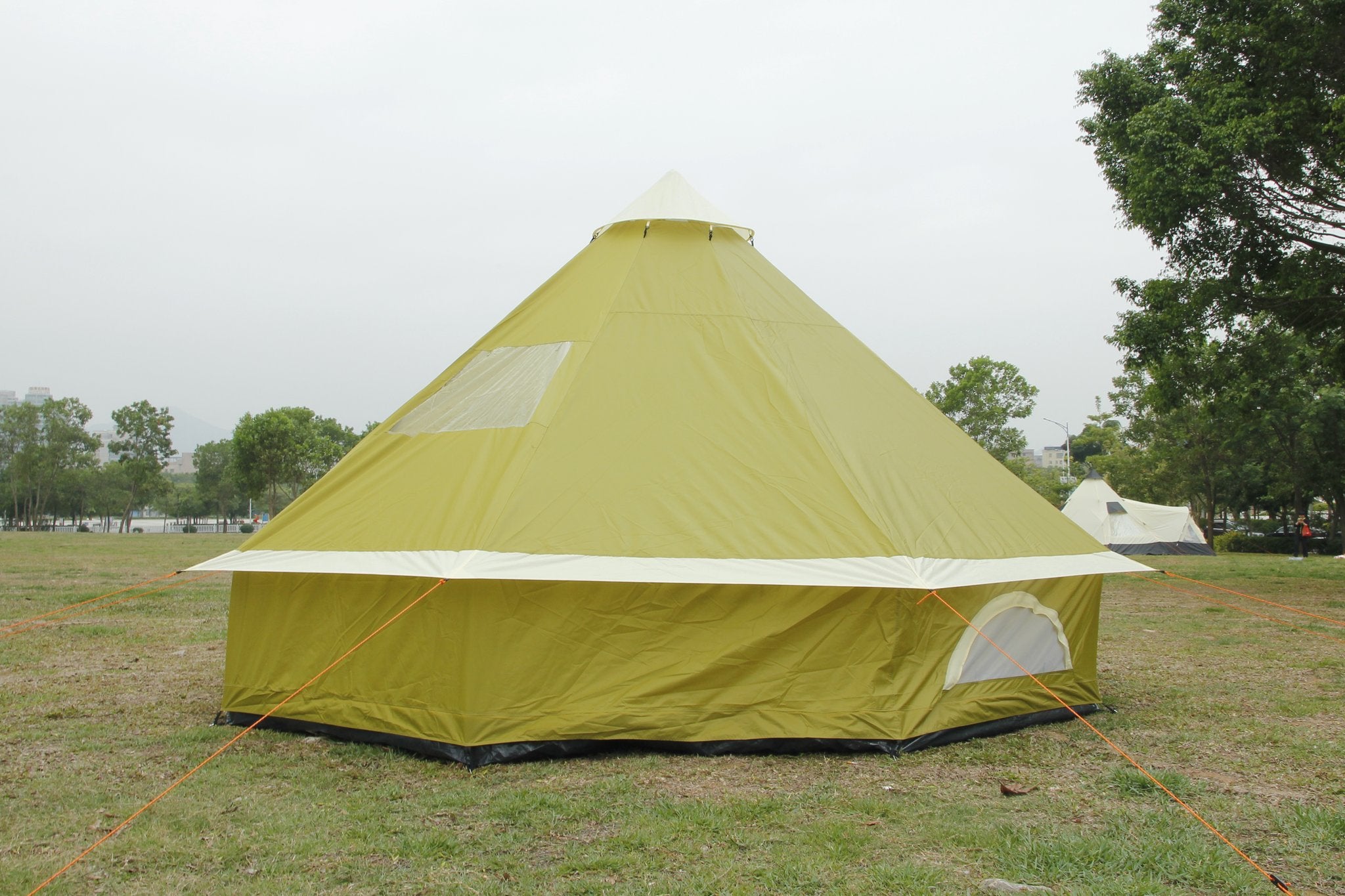 4m Bell tent 8-person Olive pyramid round with zipped in ground sheet