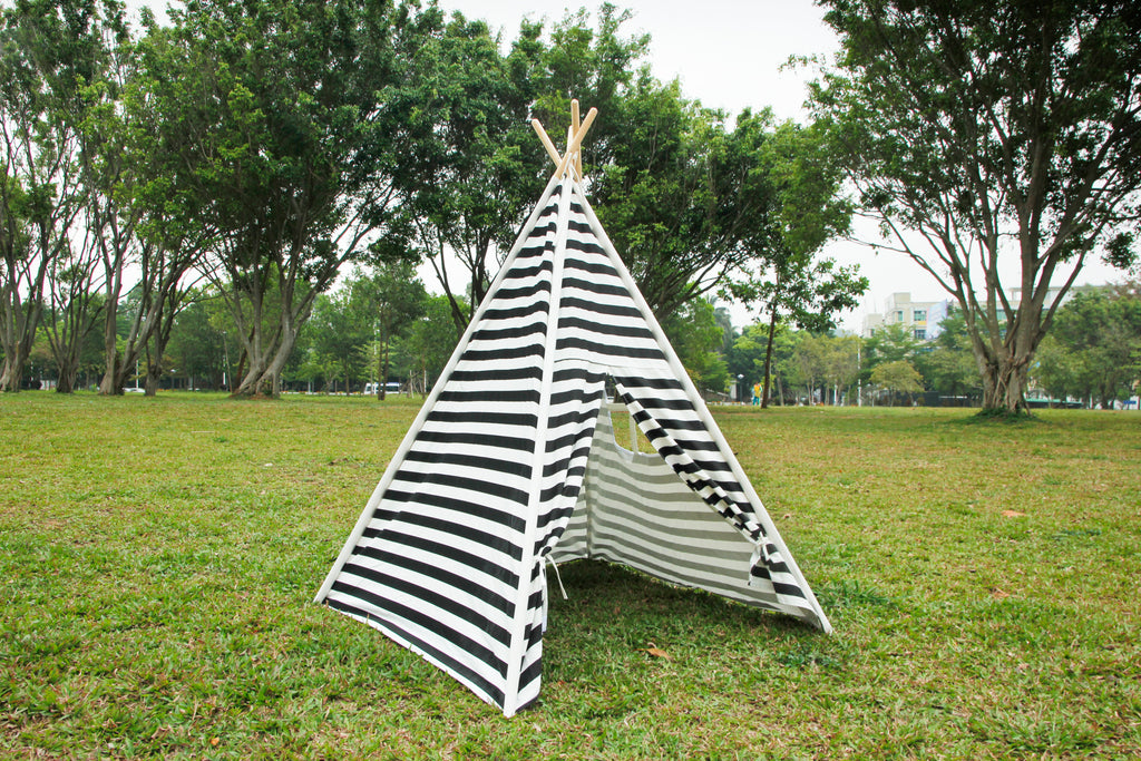 Canvas Teepee Tent for Kids Tipi Tent teepee tent, 2 Child Indian TP Wigwam, Black and White